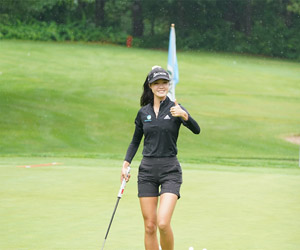 Grace Kim giving thumbs up