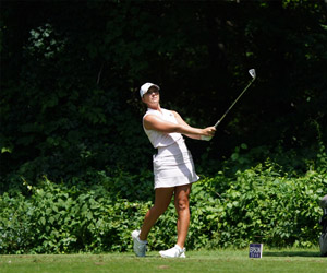 Linnea Strom swinging